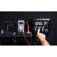 Chargeur de batterie embarqu&eacute; &agrave; 3 sorties de 15 amp&egrave;res Gen5X3 Genius Oxymax Inc