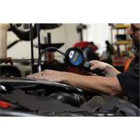 D&eacute;bitm&egrave;tre &eacute;lectronique de lubrifiant avec rallonge flexible &agrave; 90° Oxymax Inc