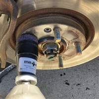 STUD KLEEN Impact-Driven Hub, Stud & Wheel Cleaning Tool Oxymax Inc