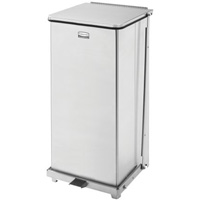 Corbeille &agrave; p&eacute;dale carr&eacute;e avec doublure Defenders, Acier inoxydable, Capacit&eacute; 13 gal. US Oxymax Inc