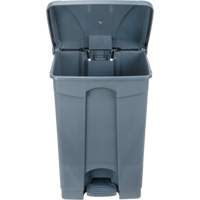 Step-On Garbage Can, Plastic, 12 US gal. Capacity Oxymax Inc