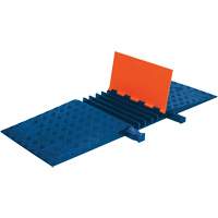 Protecteur de c&acirc;bles Guard Dog, 5 canaux, 20" lo x 50" la x 1,88" h Oxymax Inc