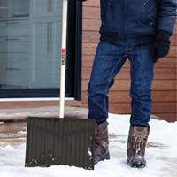 Pelle &agrave; neige Nordic, Lame Polypropyl&egrave;ne, Largueur 17-3/4", Manche Prise en D Oxymax Inc