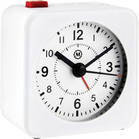 Mini-horloge et alarme sans tic-toc, Analogique, À piles, 2,3" dia., Blanc OQ835 | Oxymax Inc