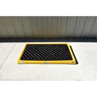 Ultra-Containment Tray&reg;, 54" L x 29.8" W x 3.5" H, 14 US gal. Spill Capacity Oxymax Inc