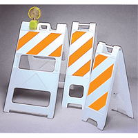 Barricades, Repliable, 25" lo x 45" h, Orange/Blanc SEK538 | Oxymax Inc