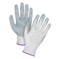 Gants haute performance r&eacute;sistants &agrave; la coupe, Taille 6/T-petit, Calibre 13, Rev&ecirc;tement Nitrile, Enveloppe en PEHP, ANSI/ISEA 105 niveau 4/EN 388 niveau 5 Oxymax Inc