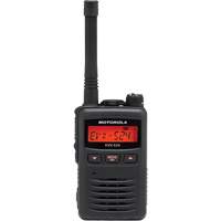 Radio portative de série EVX-S24, Bande UHF, 256 canaux, Portée 200 000 pi² SGM929 | Oxymax Inc