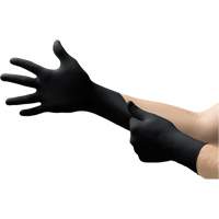 Gants Onyx, Petit, Nitrile, 3,5 mils, Sans poudre, Noir Oxymax Inc