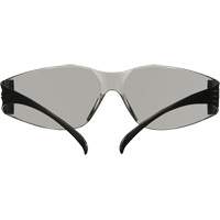 Lunettes de protection de s&eacute;rie 100 SecureFit, Lentille Gris/Int&eacute;rieur/ext&eacute;rieur, Antibu&eacute;e/Anti-&eacute;gratignures, ANSI Z87+/R&eacute;pond ou surpasse la norme CSA Z94.3 Oxymax Inc
