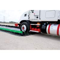Ultimate Copolymer 2000 Ultra-Containment Berm&reg;, 179 US gal. Capacity, 4' W x 6' L x 12" H, Hinge Bracket Oxymax Inc