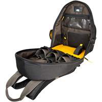 Sacs &agrave; dos pour outils Techgear &agrave; 53 pochettes, 16" lo x 13-1/4" la, Noir, Polyester Oxymax Inc