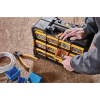 Organisateur Flip-Bin, 3-7/8" la x 17-3/4" p x 13-7/8" h, Noir/Jaune Oxymax Inc