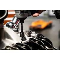 Jeu de 12 douilles m&eacute;triques flexibles universelles &agrave; chocs 1/4" &agrave; 6 pans Oxymax Inc