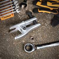 S&eacute;parateur universel de joints &agrave; rotule Oxymax Inc