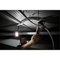 Baladeuse magn&eacute;tique rechargeable &agrave; profil bas, DEL, 100/250/500 lumens, Boîtier en Plastique/Aluminium Oxymax Inc