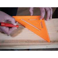 &eacute;querre de charpentier Structo-Cast&reg; de 7 po Oxymax Inc