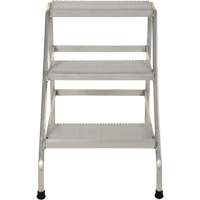 Aluminum Step Stand, 3 Step(s), 22-13/16" W x 34-9/16" L x 30" H, 500 lbs. Capacity VD459 | Oxymax Inc